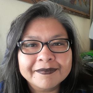 Meet your Posher, Cassandra